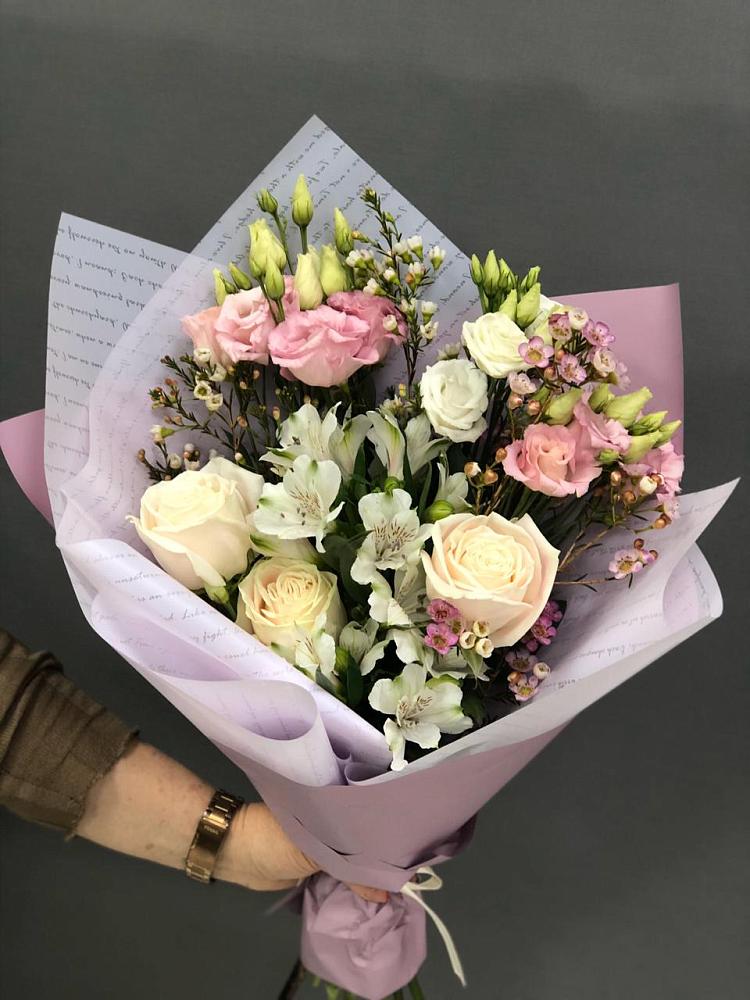 Букет цветов из: Альстромерии, Розы и Лизиантусы в Кувшиново