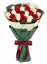 Букет Микс из красных и белых роз #REPLACE_PRED# Кувшиново