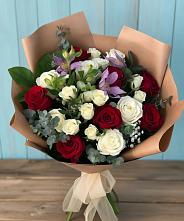 Букет цветов из:  Розы и Альстромерии #REPLACE_PRED# Кувшиново