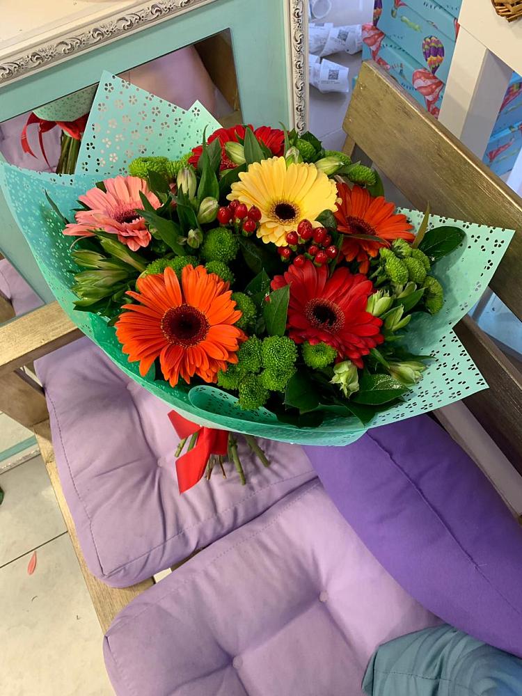 Букет цветов из: Герберы, Хризантемы и Альстромерии в Кувшиново