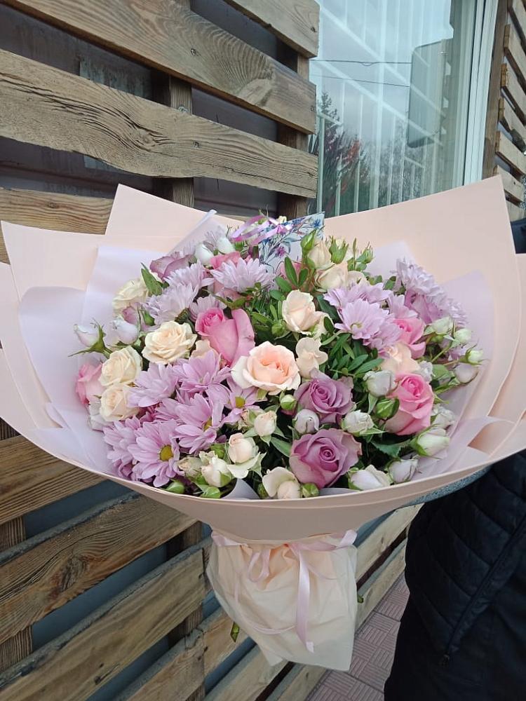 Букет цветов из: Розы и Хризантемы в Кувшиново