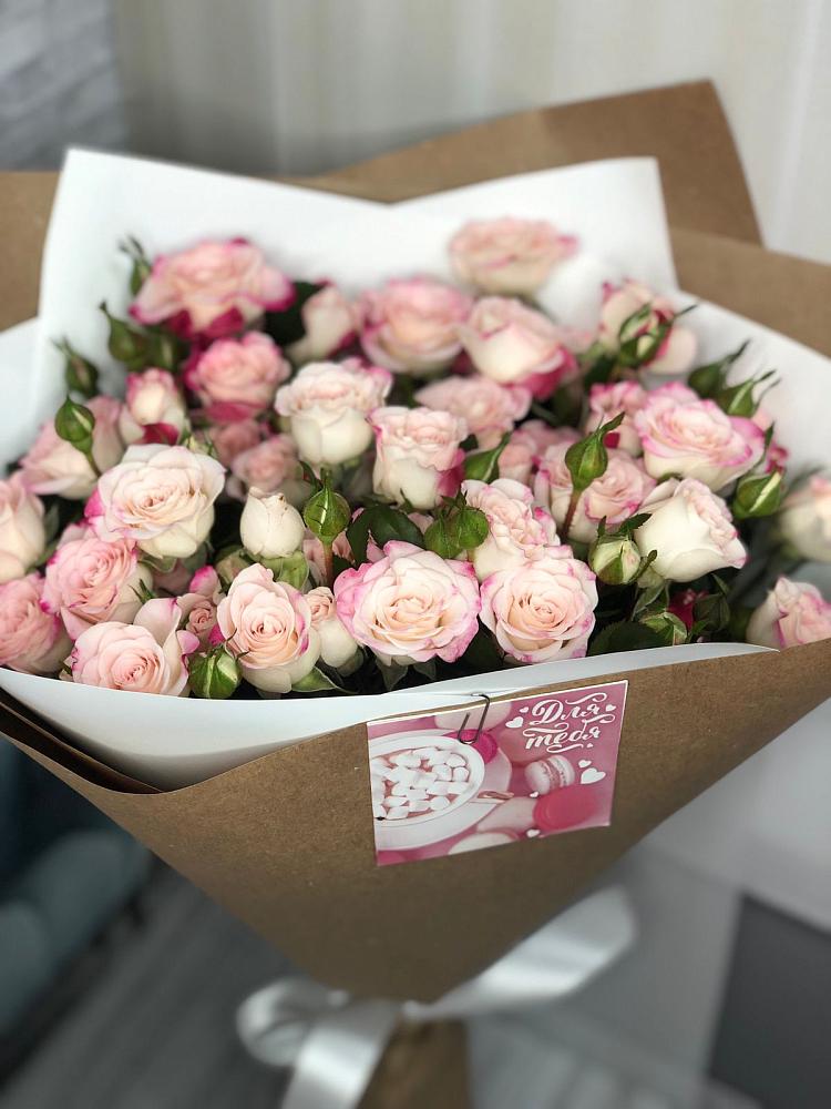 Букет цветов из: Розы в Кувшиново