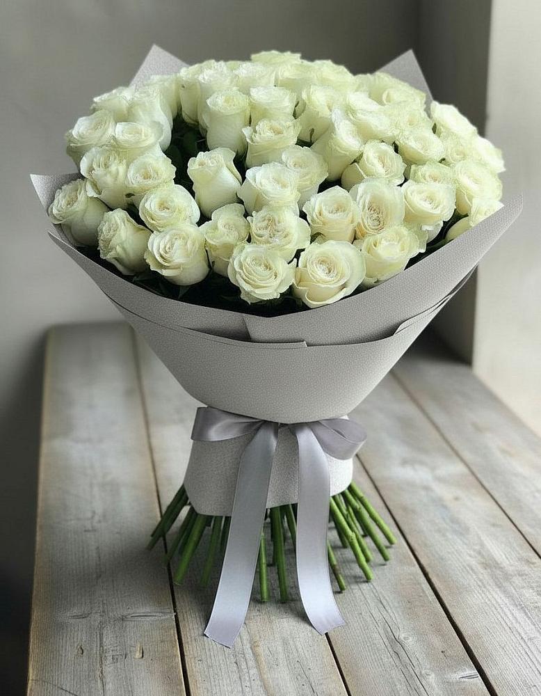 Букет 35 Белых роз в Кувшиново