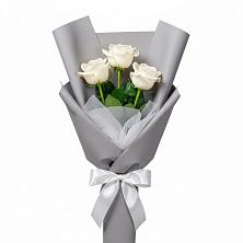 Букет 3 белые розы в Кувшиново