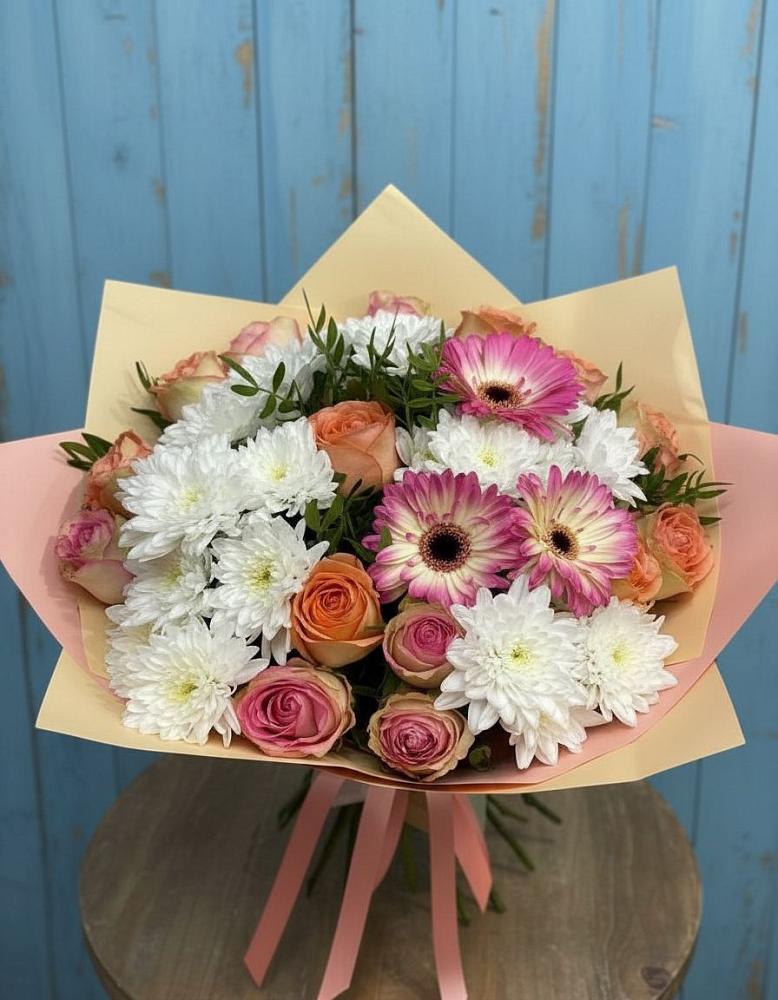 Букет цветов из: Розы, Герберы и Хризантемы в Кувшиново