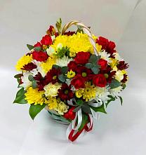 Цветочная композиция из Хризантемы и Розы в корзине в Кувшиново