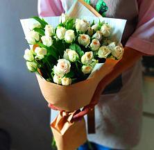 Букет цветов из:  Розы #REPLACE_PRED# Кувшиново