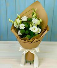 Букет цветов из:  Хризантемы и Лизиантусы в Кувшиново