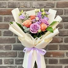 Букет цветов из:  Лизиантусы и Розы в Кувшиново