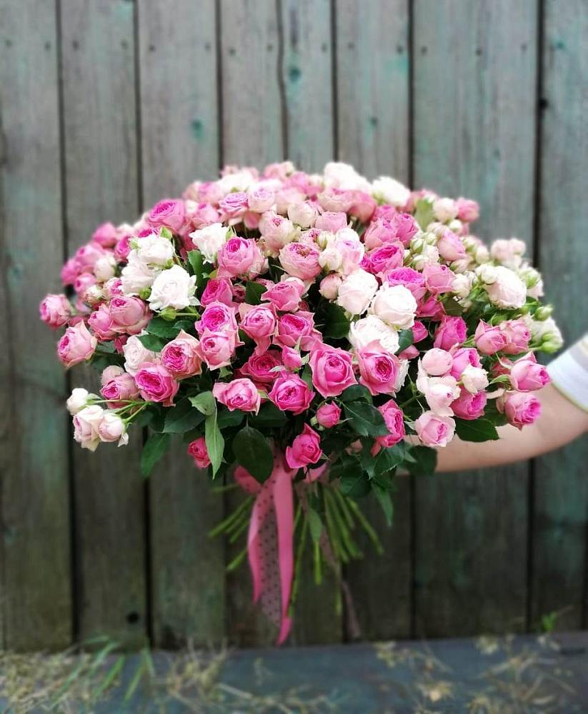 Букет Розовые кустовые розы Натали и Лав Лидия в Кувшиново