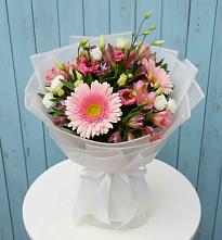 Букет цветов из:  Герберы, Альстромерии и Лизиантусы в Кувшиново