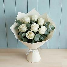Букет Белые розы в Эвкалипте в Кувшиново