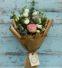 Букет цветов из:  Розы и Лизиантусы в Кувшиново