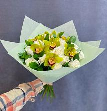 Букет цветов из:  Орхидеи и Розы в Кувшиново